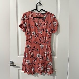 Trixxi Peach Floral Dress Size Small